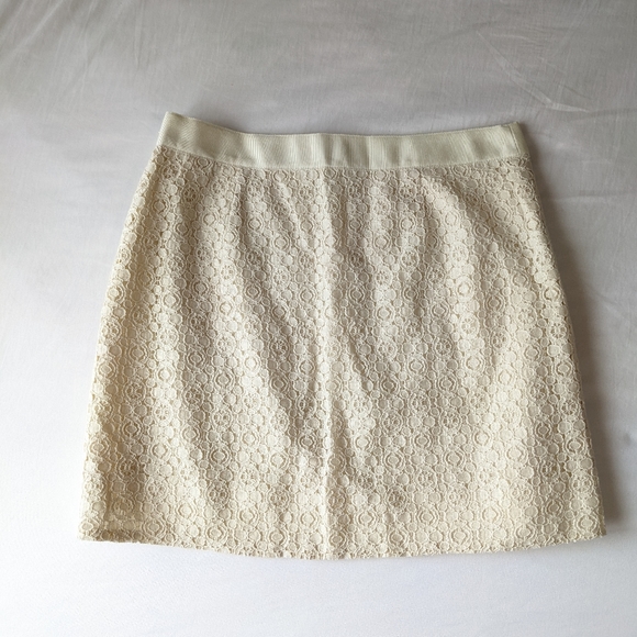 J. Crew Eyelet Mini Skirt Neutral Creamy Beige Size 0 - Picture 1 of 6